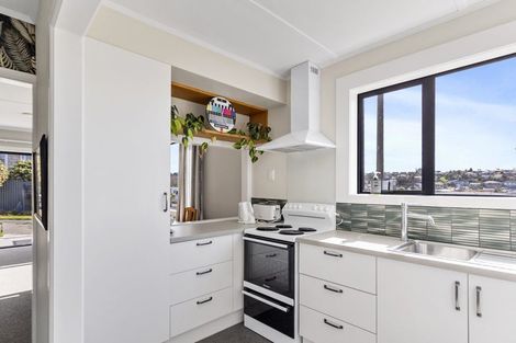 Photo of property in 1-2/8a Douglas Street, Highfield, Timaru, 7910