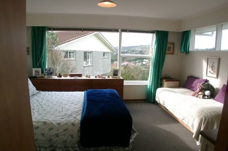 Photo of property in 44 Churton Drive, Churton Park, Wellington, 6037