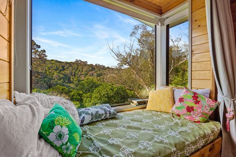 Photo of property in 9 Ferndale Avenue, Leigh, 0985