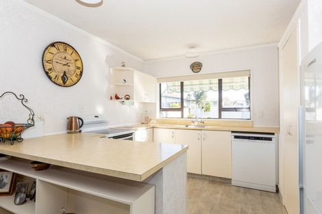 Photo of property in 2/64 Guppy Road, Greenmeadows, Napier, 4112