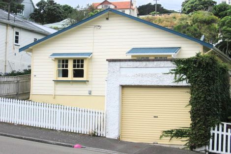 Photo of property in 29 Clyde Street, Island Bay, Wellington, 6023