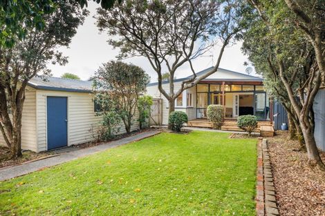 Photo of property in 47 Argyle Avenue, Takaro, Palmerston North, 4410