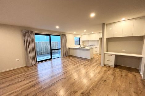 Photo of property in 15 Busby Way, Rolleston, 7614