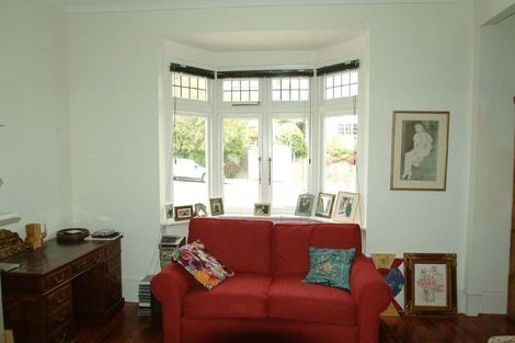 Photo of property in 19 Glen Road, Kelburn, Wellington, 6012