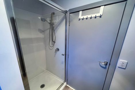 Photo of property in 182a Bowhill Road, New Brighton, Christchurch, 8083