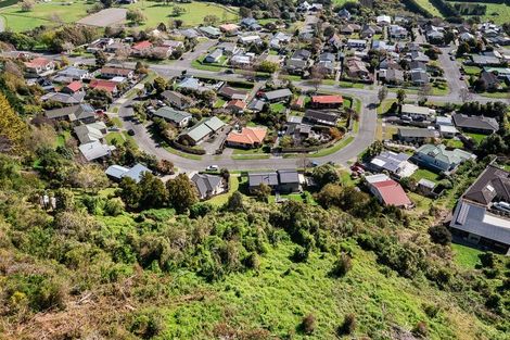 Photo of property in 11a Poneke Drive, Waikanae, 5036