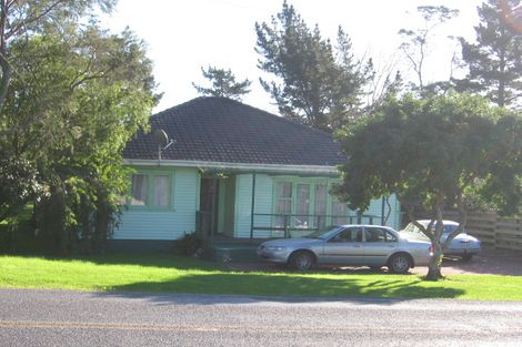 Photo of property in 3 Candia Road, Swanson, Auckland, 0612