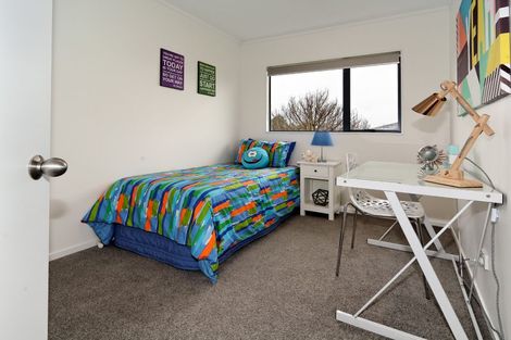 Photo of property in 72d Seabrook Avenue, New Lynn, Auckland, 0600