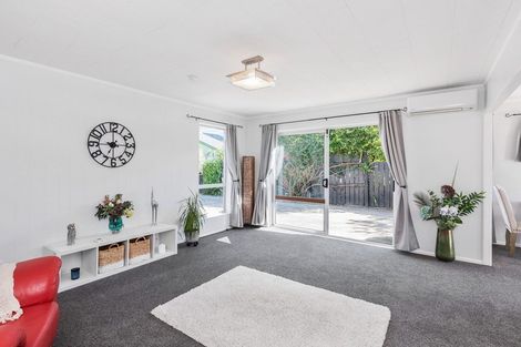 Photo of property in 3a Arthur Grove, Waikanae, 5036