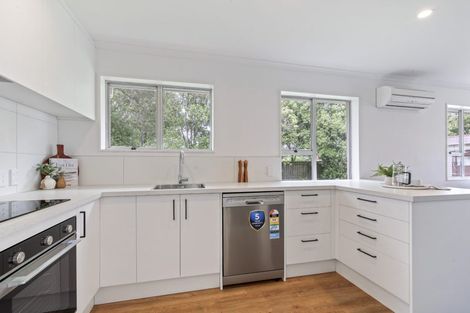 Photo of property in 2/18 Kawau Crescent, Bromley, Christchurch, 8062