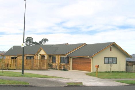 Photo of property in 1 Limousin Place, Grandview Heights, Hamilton, 3200