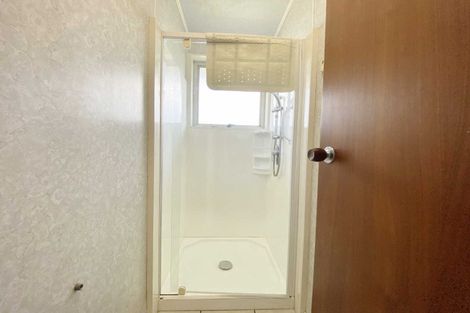 Photo of property in 42 Avonhead Road, Avonhead, Christchurch, 8042