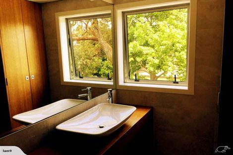 Photo of property in 5k The Esplanade, Eastern Beach, Auckland, 2012