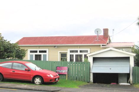 Photo of property in 2/57 James Laurie Street, Henderson, Auckland, 0612