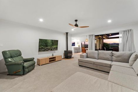 Photo of property in 21 Nicole Place, Papamoa Beach, Papamoa, 3118