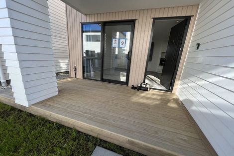 Photo of property in 9/535 Swanson Road, Ranui, Auckland, 0612