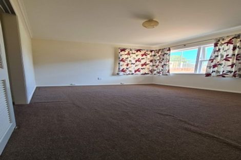 Photo of property in 6 Longburn Road, Henderson, Auckland, 0610