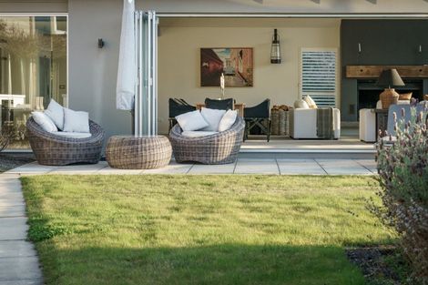 Photo of property in 1 Briar Bank Drive, Wanaka, 9305