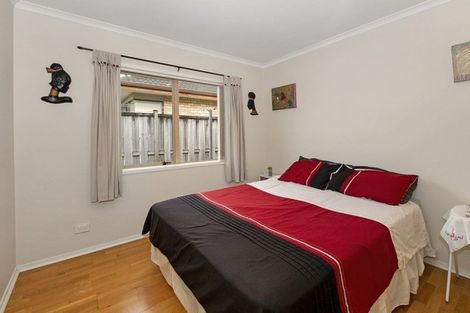 Photo of property in 81 Summerland Drive, Henderson, Auckland, 0612