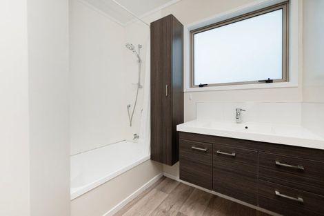 Photo of property in 128b Karewa Parade, Papamoa Beach, Papamoa, 3118