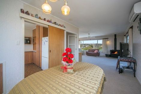 Photo of property in 6 Sunnylaw Place, Glen Eden, Auckland, 0602