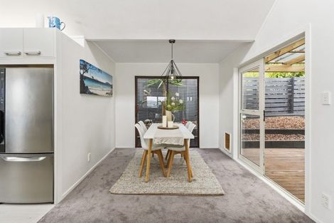 Photo of property in 36 Telstar Place, Beach Haven, Auckland, 0626