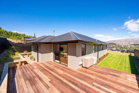 Photo of property in 6 Tuohy Lane, Wanaka, 9305