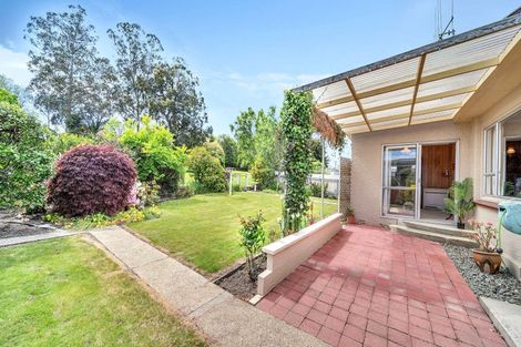 Photo of property in 12 Oxford Street, Holmes Hill, Oamaru, 9401