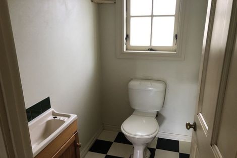 Photo of property in 31 Second Avenue, Avenues, Whangarei, 0110