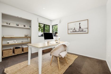 Photo of property in 19 Highcroft Place, Welcome Bay, Tauranga, 3112