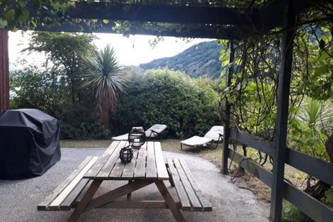 Photo of property in 16 Mckerrow Place, Sunshine Bay, Queenstown, 9300