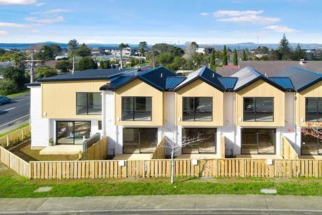 Photo of property in 1/2a Mantra Road, Massey, Auckland, 0614