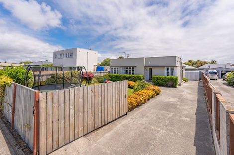 Photo of property in 85 Latham Street, Marewa, Napier, 4110