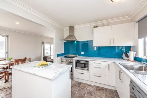 Photo of property in 20 Karyn Street, Castlecliff, Whanganui, 4501