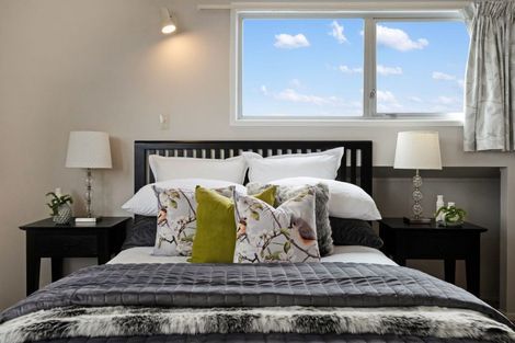 Photo of property in 101 Namata Road, One Tree Hill, Auckland, 1061