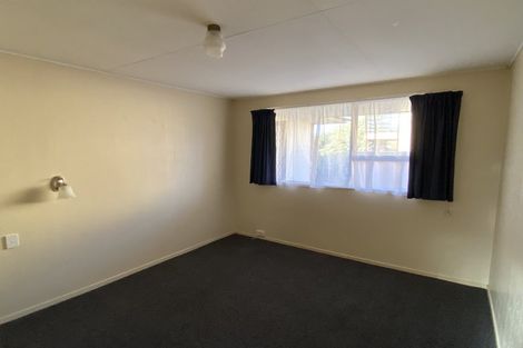 Photo of property in 16 Purdie Place, Milson, Palmerston North, 4414