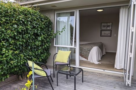 Photo of property in 24 Augusta Street, Redcliffs, Christchurch, 8081