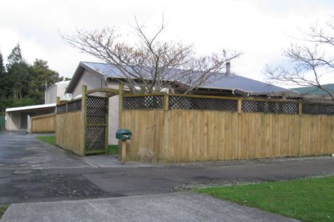 Photo of property in 74 Stanley Avenue, Palmerston North, 4414