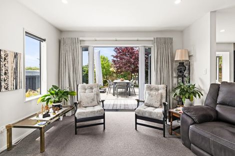 Photo of property in 2a Busby Hill, Havelock North, 4130