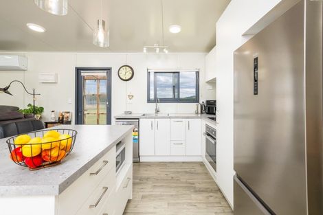 Photo of property in 46 Bathgates Road, Waimate, 7980