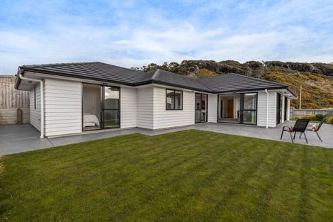 Photo of property in 19 Schooner Drive, Whitby, Porirua, 5024