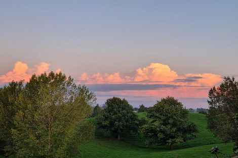 Photo of property in 1524 Te Pahu Road, Karamu, Hamilton, 3285