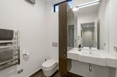 Photo of property in 2/2a Dorset Street, Christchurch Central, Christchurch, 8013