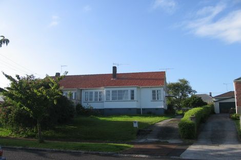 Photo of property in 72 Tahapa Crescent, Meadowbank, Auckland, 1072