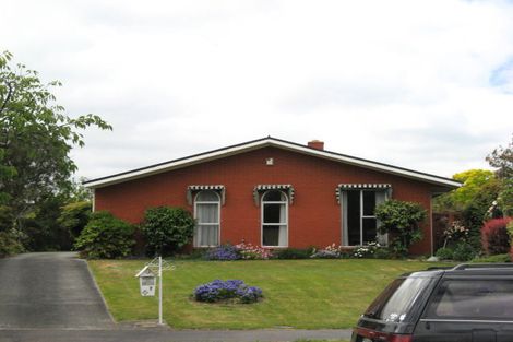 Photo of property in 7 Highfield Place, Avonhead, Christchurch, 8042