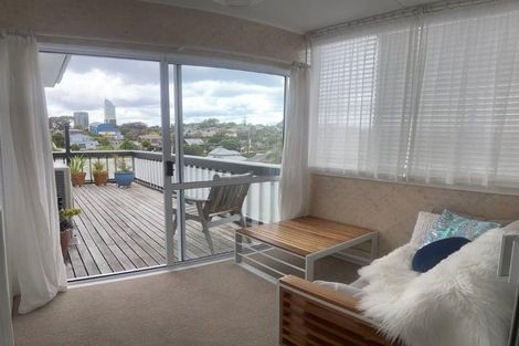 Photo of property in 1/23 Hart Road, Hauraki, Auckland, 0622