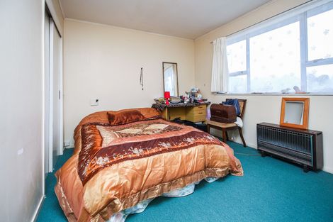 Photo of property in 5 Albemarle Place, Massey, Auckland, 0614