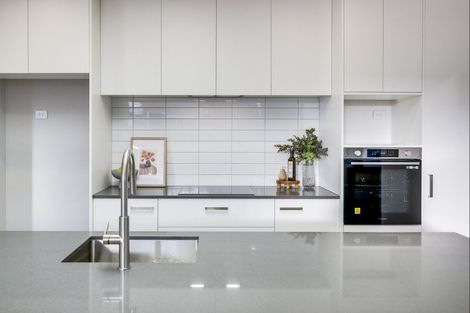 Photo of property in 18 Whangaehu Place, Te Awa, Napier, 4110