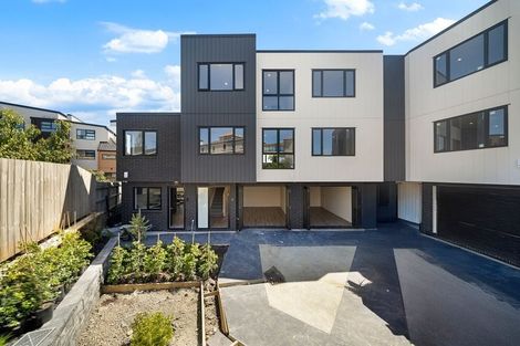 Photo of property in 8/2 Nikau Street, New Lynn, Auckland, 0600