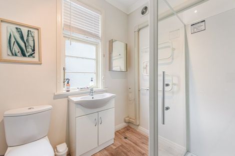 Photo of property in 11-19 Wellington Street, Picton, 7220